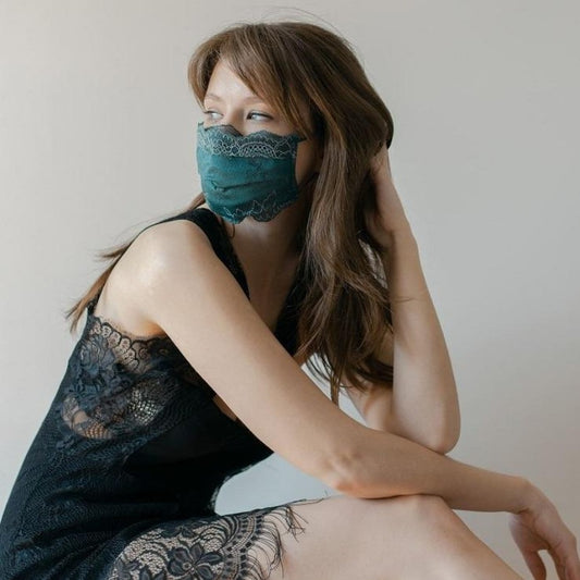 Mask | Winded Leaves | Emerald | 2-Layers | One Size