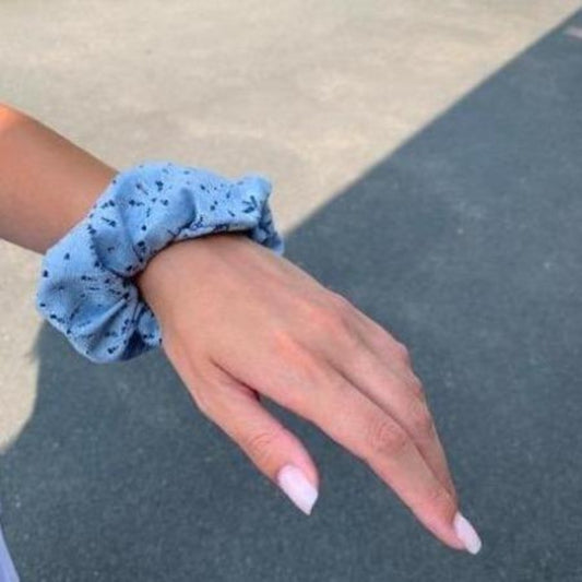 Scrunchie | Flowery Field | Steel Blue