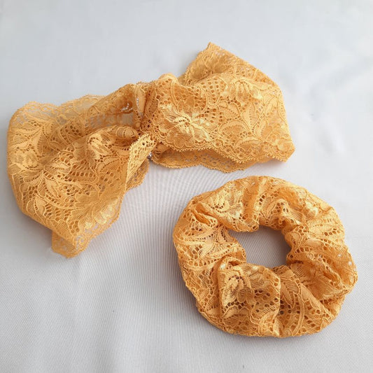 Scrunchie | Entwined Flowers | Ochre