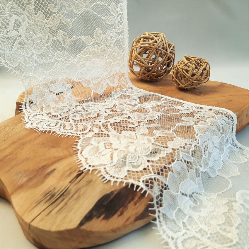 Fringe Laces