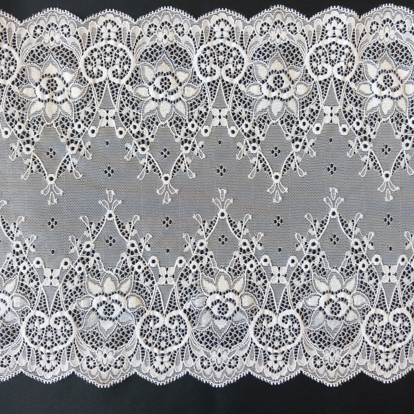 Elastic | Width 21 cm |  Re-Imagined |  65171