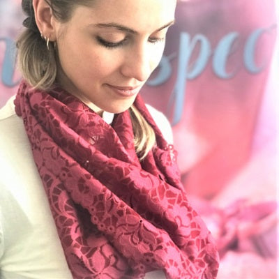 Woman wearing CHANTY lace loop scarf