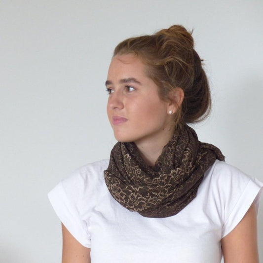 Scarf | Jagged Petals | Choco | One Size