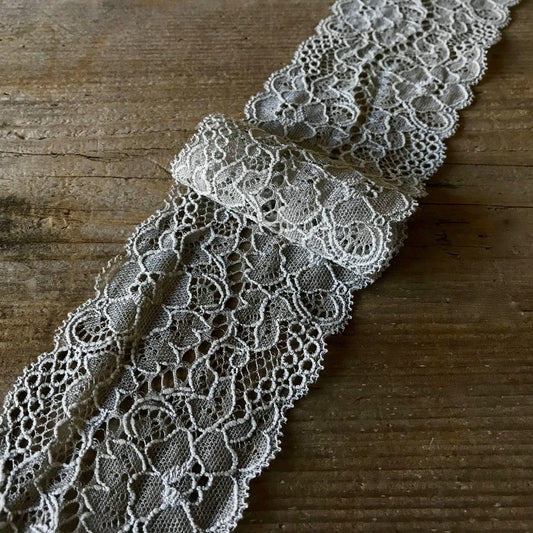 Width 5-15 cm, TYPE : Elastic, Spitze, COLOR : White / Weiß