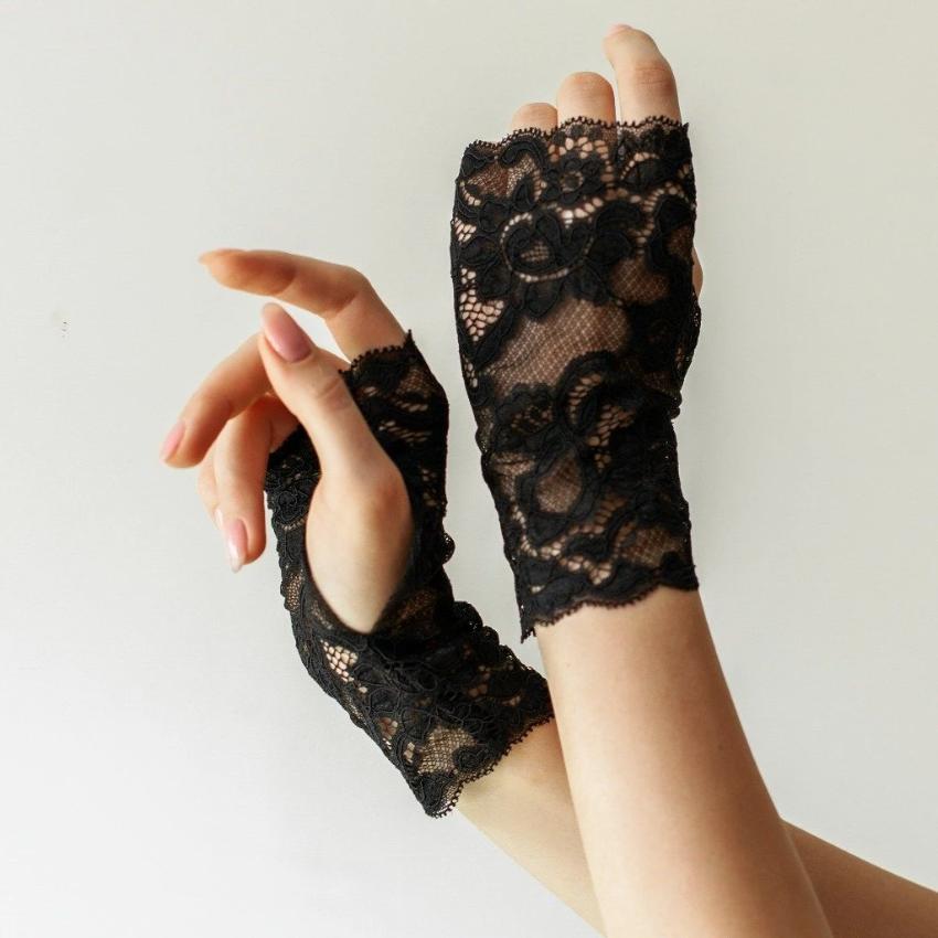 Handschuhe | Baumwolle | Reizende Blumen | Schwarz | One Size