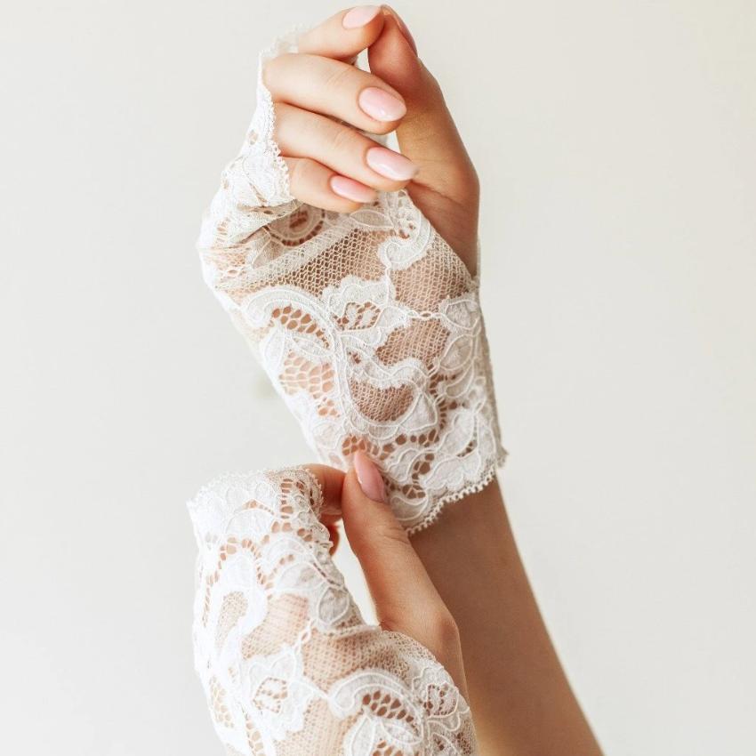 Gloves | Cotton | Sublime Flowers | White | One Size