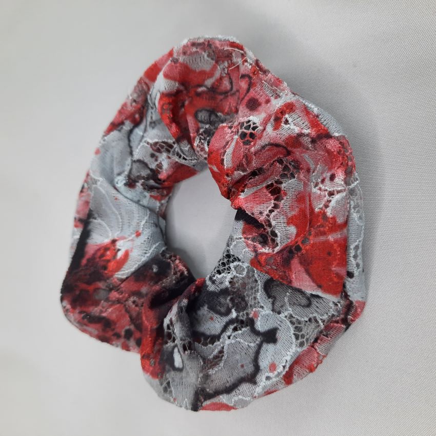 Scrunchie | Petals | Watery Red