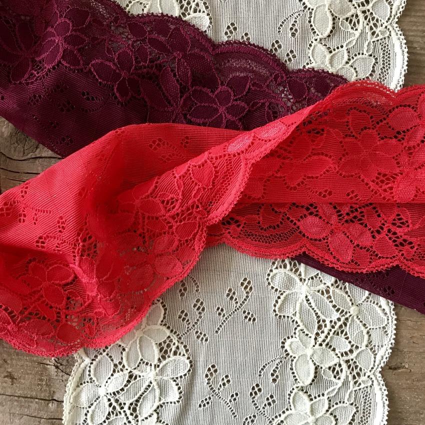 Width 16-18 cm, TYPE : Elastic, Spitze, COLOR : Beige / Haut