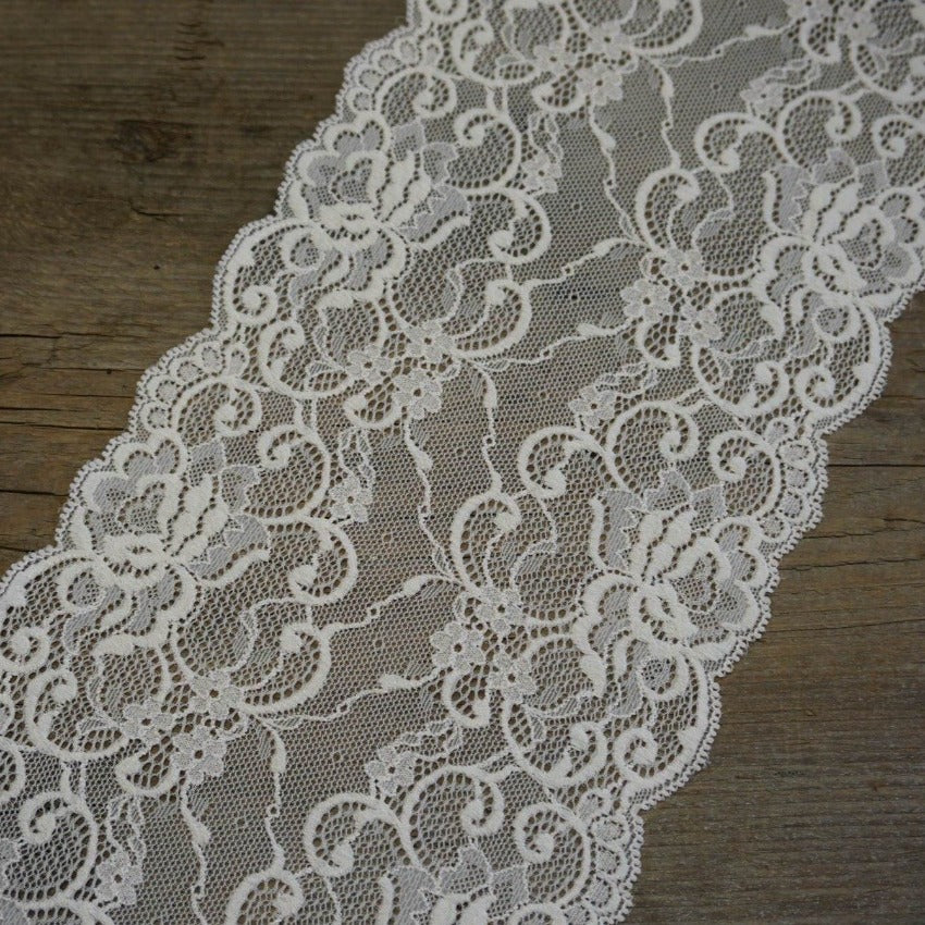 Width 16-18 cm, TYPE : Elastic, Spitze, COLOR : Beige / Haut