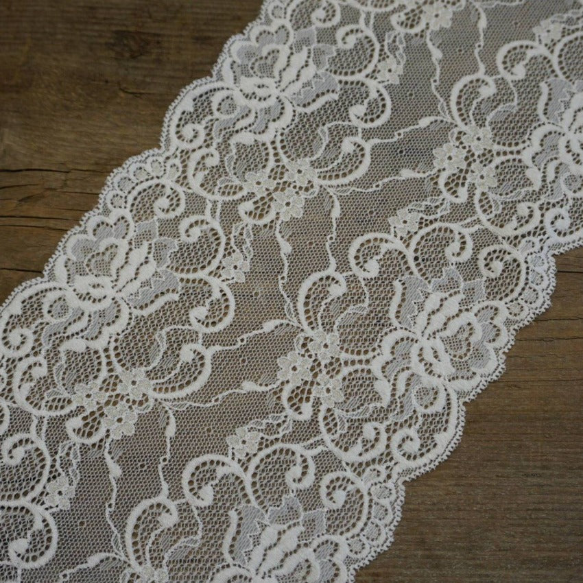 Width 16-18 cm, TYPE : Elastic, Spitze, COLOR : White / Weiß